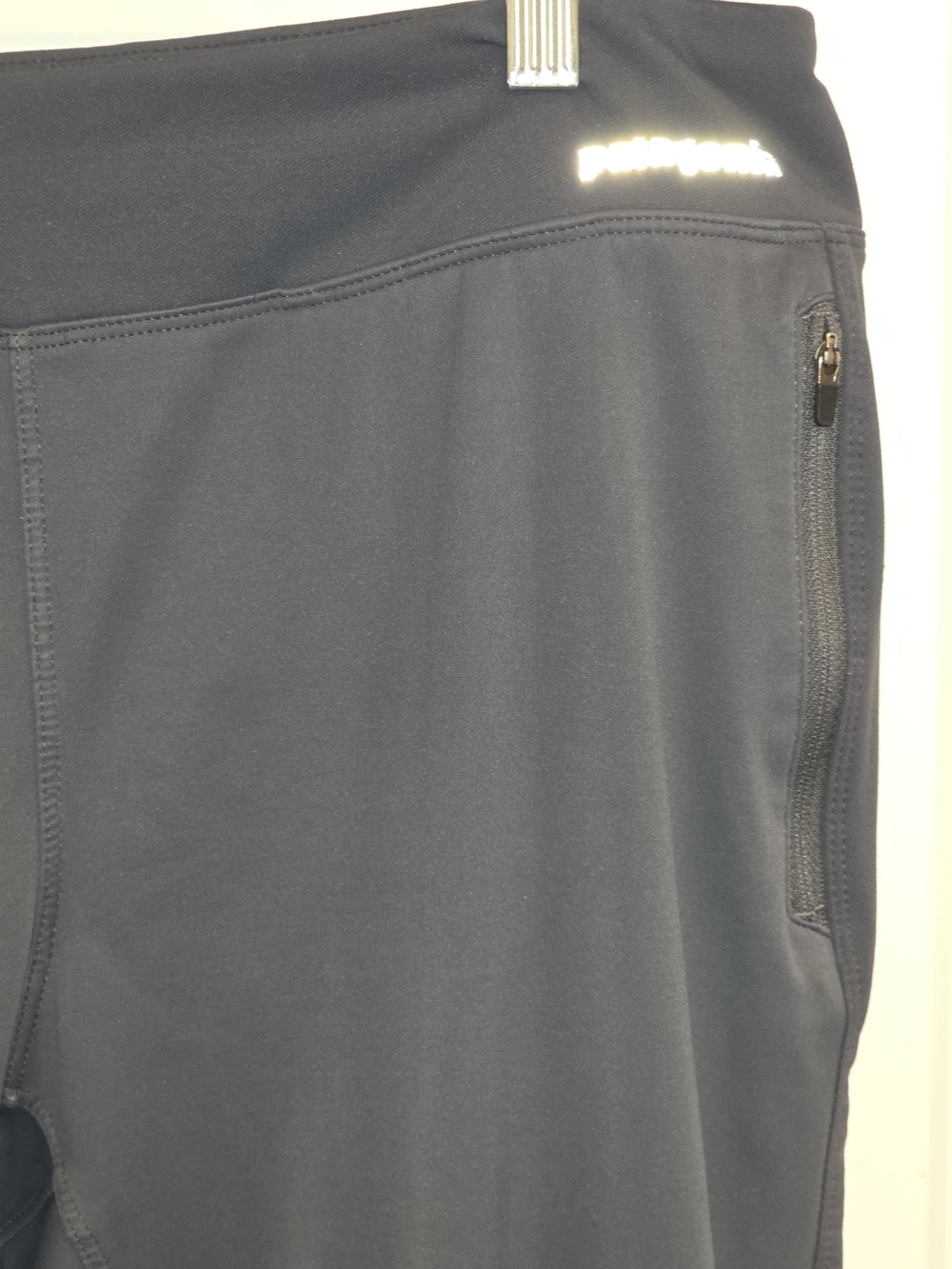 Patagonia Wind Shield Trail Pants Women's (XL) – Premium Protection! - Picture 2 of 12
